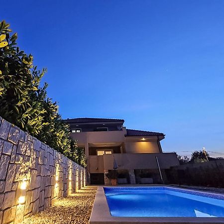 Villa Matea - Mlk150 By Interhome Dobrinj ภายนอก รูปภาพ