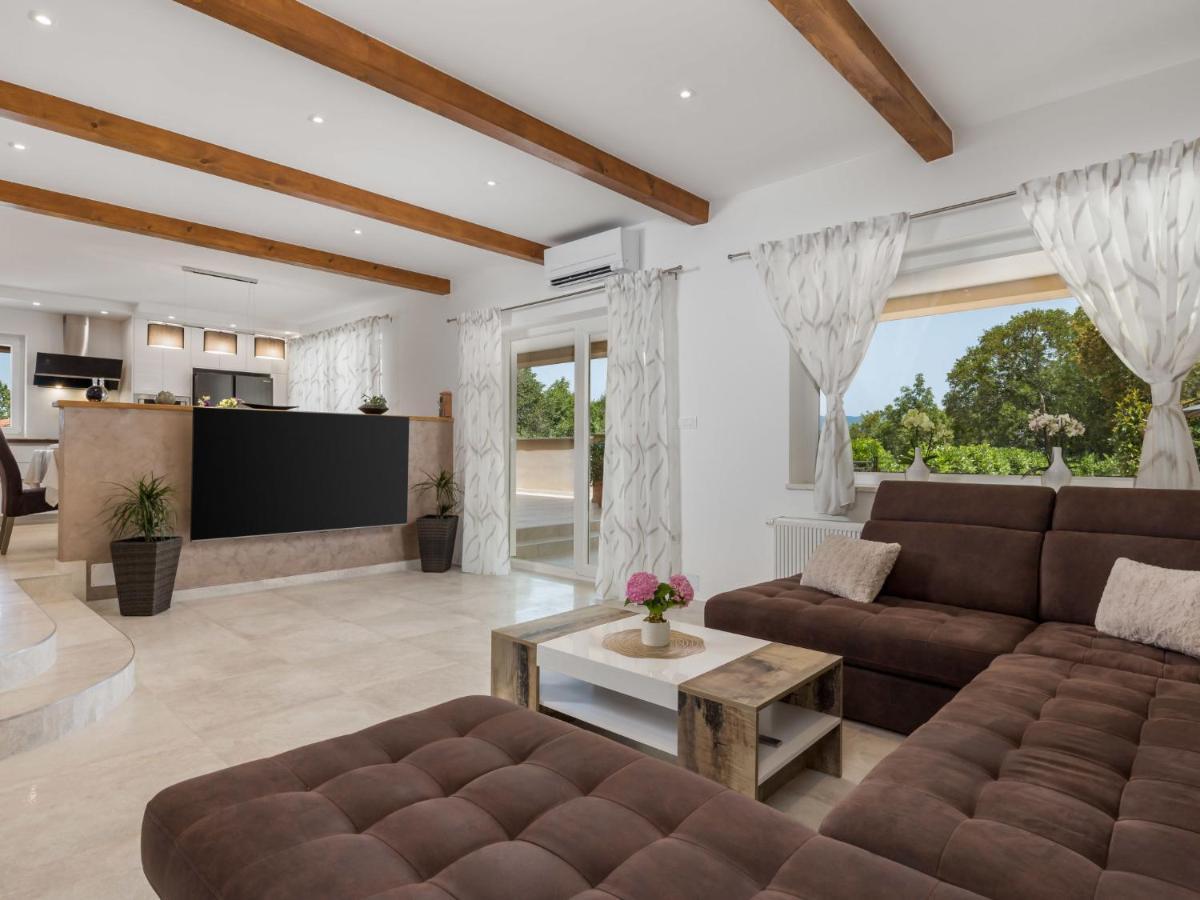 Villa Matea - Mlk150 By Interhome Dobrinj ภายนอก รูปภาพ