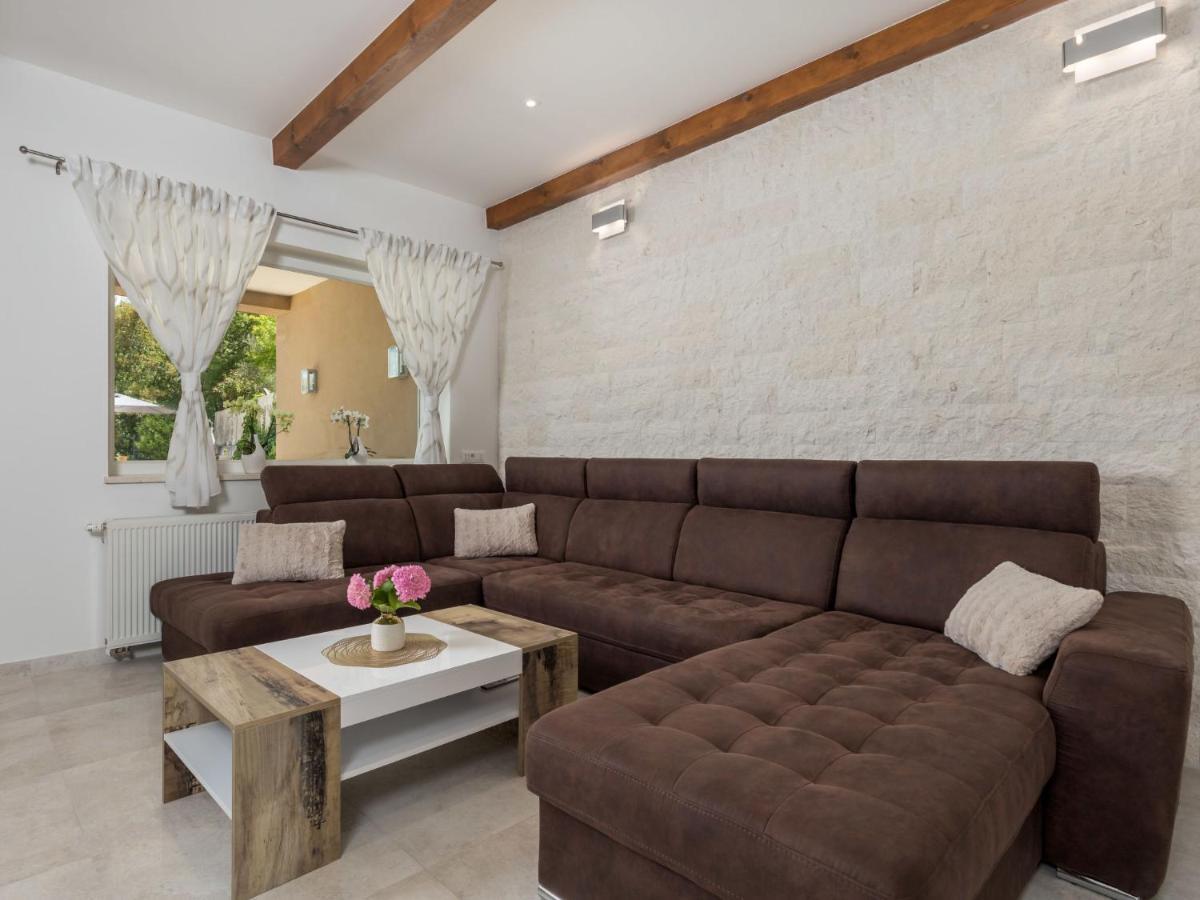 Villa Matea - Mlk150 By Interhome Dobrinj ภายนอก รูปภาพ