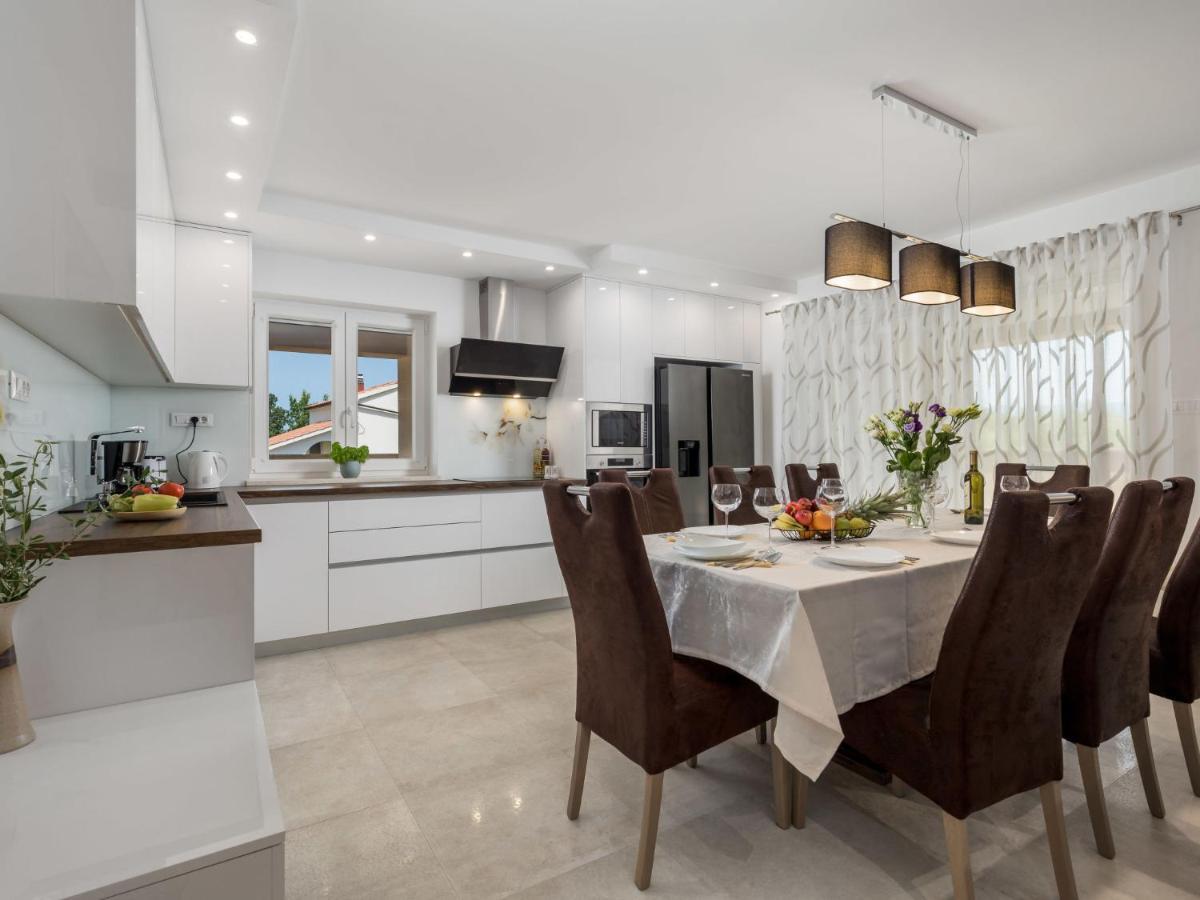 Villa Matea - Mlk150 By Interhome Dobrinj ภายนอก รูปภาพ