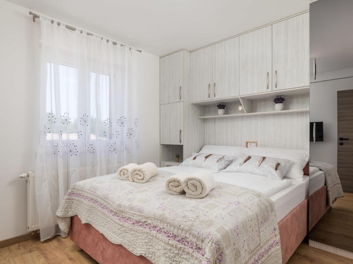 Villa Matea - Mlk150 By Interhome Dobrinj ภายนอก รูปภาพ