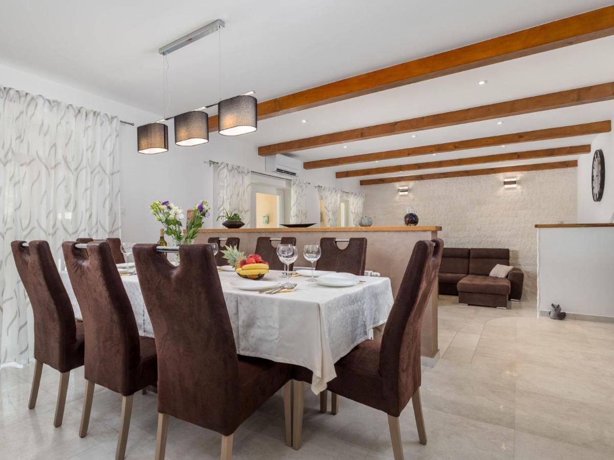 Villa Matea - Mlk150 By Interhome Dobrinj ภายนอก รูปภาพ